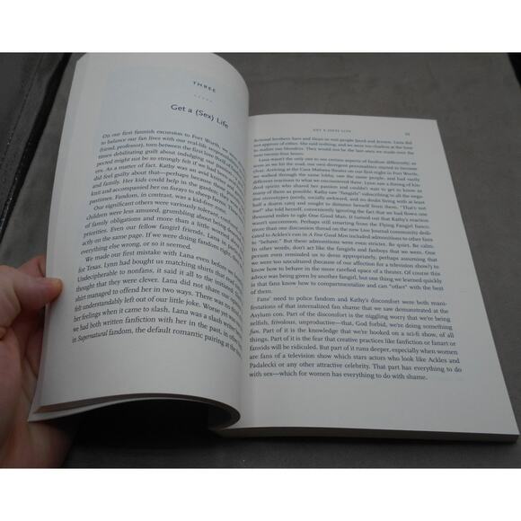 Fangasm: Supernatural Fangirls by Katherine Larsen & Lynn Zubernis Paperback - Picture 6 of 8